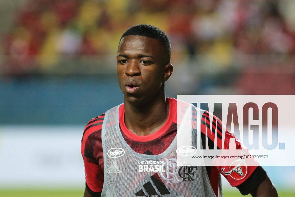 Espirito Santo, Sao Paulo, Brazil - The Brazilian professional footballer Vinicius Junior who plays as a forward for Flamengo. On 23 May 2017, Spanish club Real Madrid signed a contract to acquire VinoÂ­cius, effective after his 18th birthday on 12 July 2018. (as age 18 was the minimal age for international transfer). Here he is seen in a match Flamengo against Parana Clube by the 1st League Kleber Andrade at Stadium Cariacica in the City Espirito Santo, Brazil on 30 August 2017. Professional footballer Vinicius Junior - ZUMAn230 20170830_zaa_n230_612