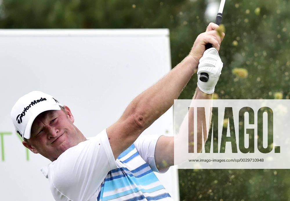 UK s golf player Jamie Donaldson plays his ball during the Czech Masters European Tour tournament in Vysoky Ujezd near Prague, Czech Republic, August 31, 2017. (CTKxPhoto RomanxVondrous) CTKPhotoP201708310929801 vnd 14
