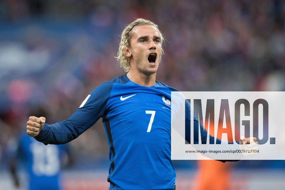 (170901) -- PARIS, Sept. 1, 2017 -- Antoine Griezmann of France celebrates his goal during the 2018 World Cup European Qualifier against Netherlands at Stades de France in Paris, France on Aug. 31, 2017. France won 4-0. ) (SP)FRANCE-PARIS-2018 WORLD CUP EUROPEAN QUALIFIER-FRANCE VS NETHERLANDS JackxChan