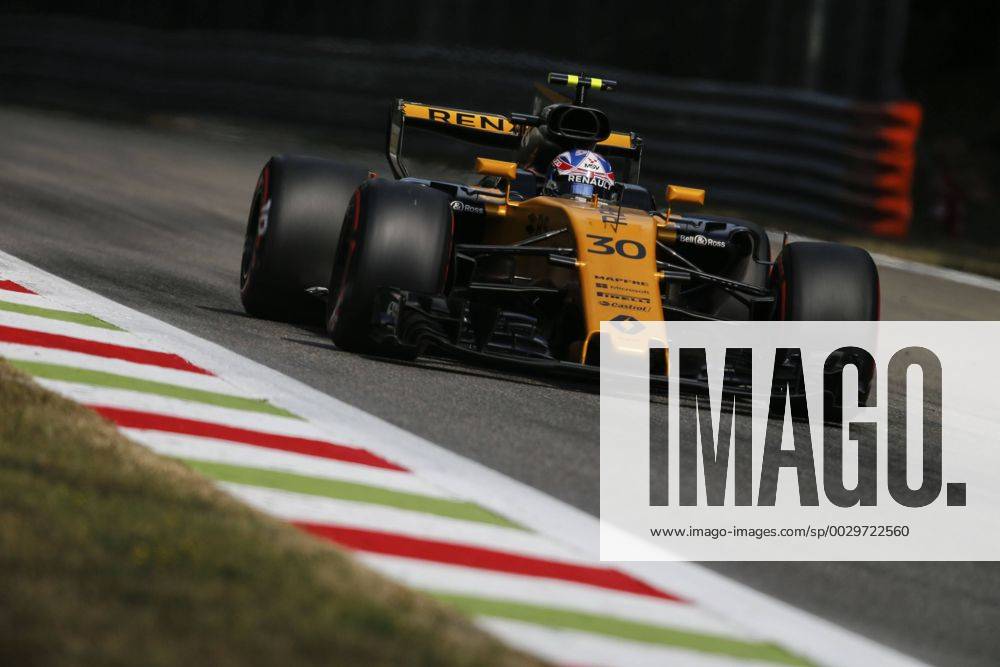 Jolyon Palmer of Great Britain and Renault F1 Team during the Formula 1 Grand Prix of Italy at the Autodromo di Monza, Monza, Italy on 1 September 2017.