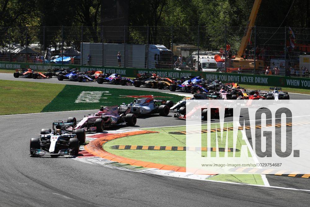 3rd September 2017, Autodromo Nazionale Monza, Monza; Italian Grand Prix, Race Day; Lewis Hamilton - Mercedes AMG Petronas F1 W08 EQ Energy+ leads race start xOctanex ActionPlus11925434