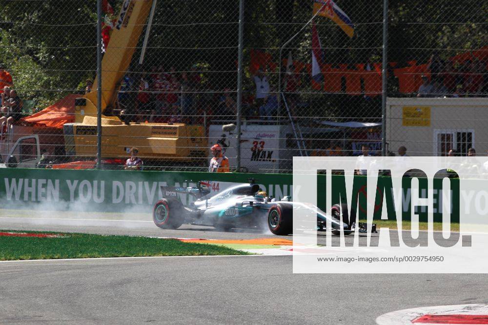 Race, Lewis Hamilton (GBR) Mercedes AMG F1 W08 Italian Grand Prix, Monza 31 August - 03 September 2017 03.09.2017- Race, Lewis Hamilton (GBR) Mercedes AMG F1 W08