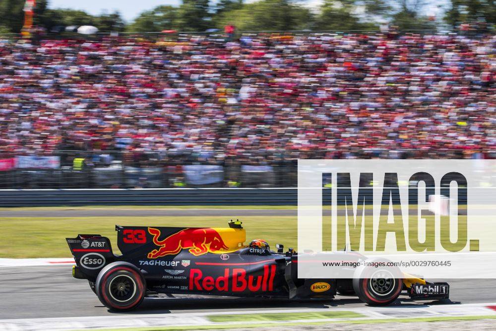 Motorsports: FIA Formula One World Championship WM Weltmeisterschaft 2017, Grand Prix of Italy, 33 Max Verstappen (NLD, Red Bull Racing), Monza Italy ZWEIx