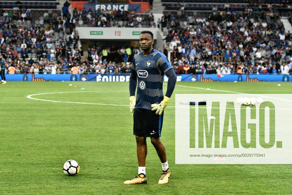 Steve Mandanda (fr) FOOTBALL : France vs Luxembourg - Match de Qualification Coupe du Monde 2018 - Toulouse - 03 09 2017 ThierryBreton Panoramic