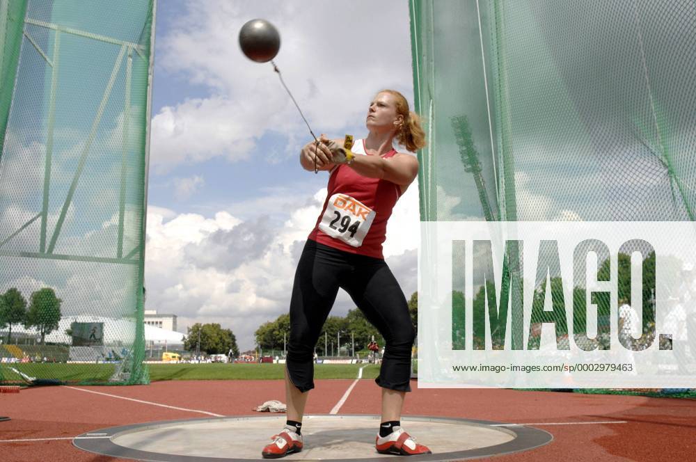 Susanne Keil (Deutschland) Leichtathletik Damen Deutsche Meisterschaften 2007, DM, Landesmeisterschaft, Hammer, Hammerwurf, Hammerwerfen Einzelbild Erfurt Dynamik, Leichtathletik Damen Deutsche Meisterschaften 2007, DM, Landesmeisterschaft, Hammer, Hammerwurf, Hammerwerfen Einzelbild Erfurt Dynamik,
