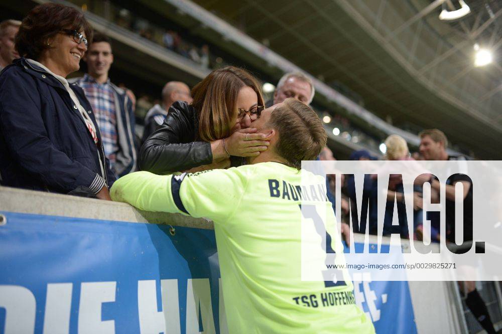 Football 1 Bundesliga TSG 1899 Hoffenheim FC Bavaria Munich v l Oliver Baumann TSG 1899 Hoffenheim with his Woman Charlotte Hoffenheim Sinsheim
