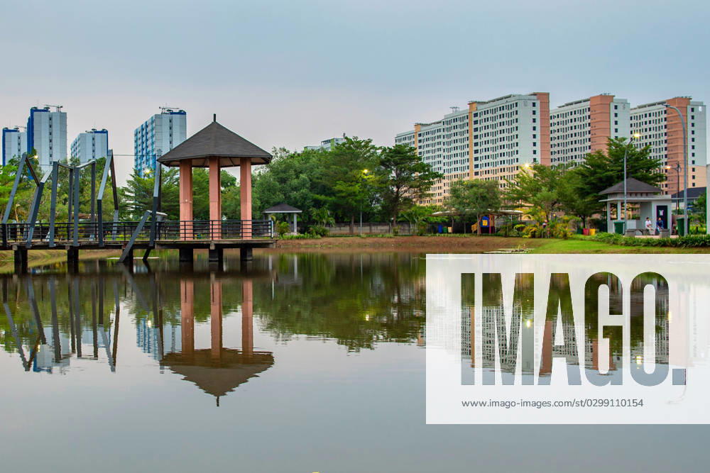 Jakarta - Alleviating Floods With Parks For Children The green-blue open space in Jakarta on 13 July 2023. Indonesia s capital has committed to increase green open spaces from 10% to 30% of the city s 662 km2 by 2030 as part of the city s Climate Action Plan. Seeing public green spaces reduced almost 78% in the past 40 years in the city, while also experiencing steady population growth and regular flooding events, Jakarta needed a solution. To reach the 30% target, Jakarta has begun building parks through the Green Open Space and Child-Friendly Integrated Public Spaces program. Jakarta Indonesia