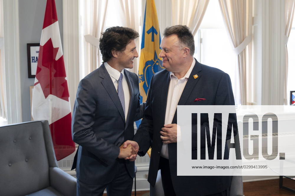 Prime Minister Justin Trudeau, left, and Mike Savage, mayor of the Halifax Regional Municipality, meet at City Hall in Halifax, Monday, July 17, 2023. Halifax Canada - ZUMAc35_ 20230717_zaf_c35_068