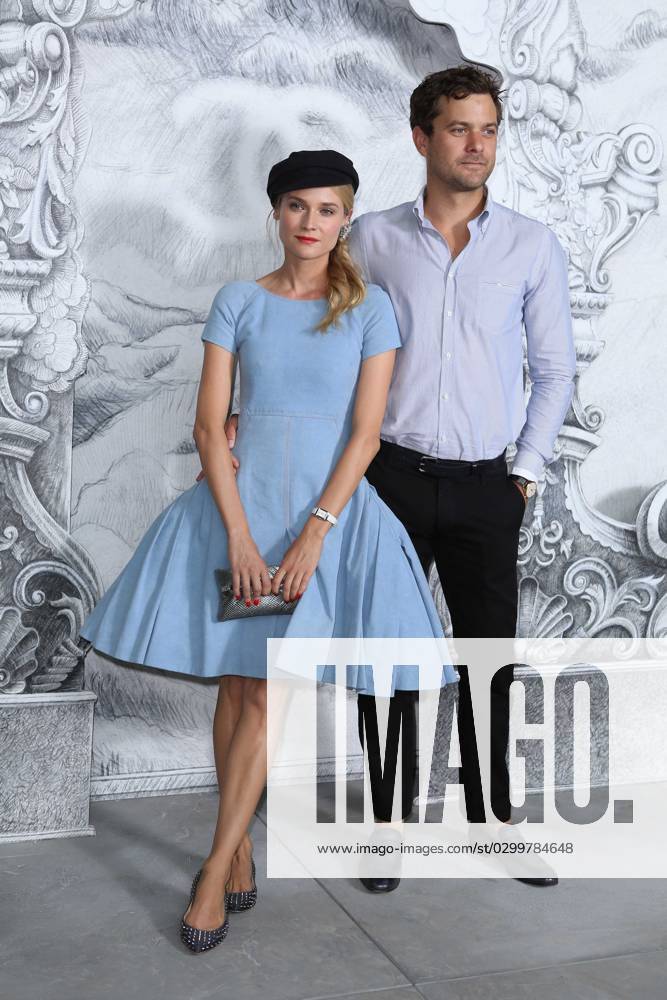 Haute-Couture Fashion Week - Celebs at Chanel - Paris Diane Kruger and Joshua Jackson attending the Chanel Fall-Winter 2012-2013 Haute-Couture collection show in Paris, France, on July 03, 2012. Photo by Frederic Nebinger ABACAPRESS.COM France