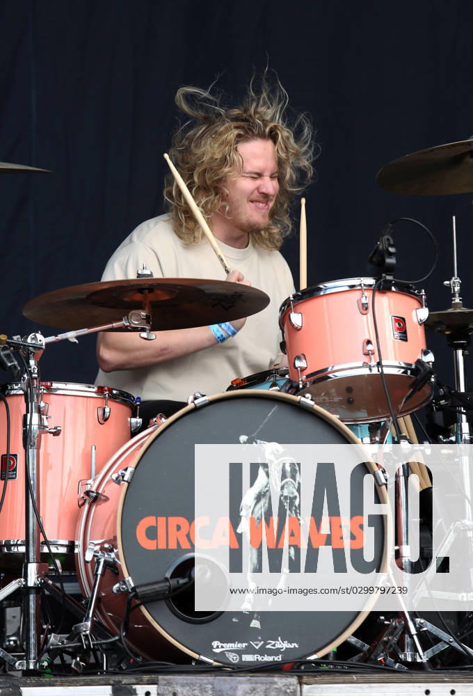 Circa Waves performing at Tramlines Festival, Sheffield, United Kingdom, 21st July 2023. Sheffield United Kingdom - ZUMAtiva 20230721_mus_a276_022