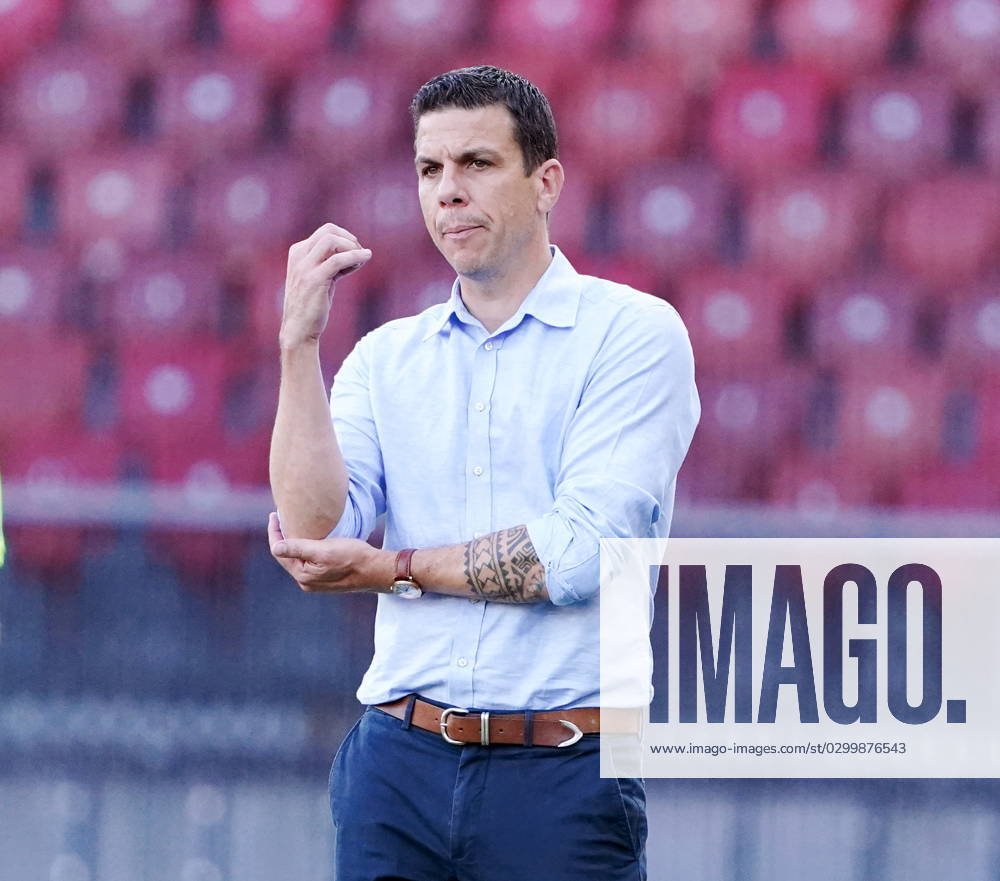 Photo Manuel Geisser 22 07 2023 football men super league season 20213 20214 Grasshopper Club Zuerich Servette FC picture Bruno Berner coach GC action single image