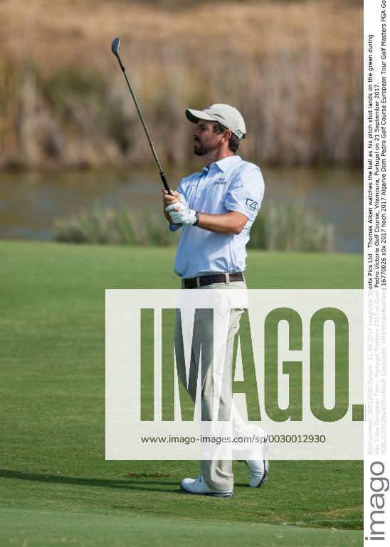 Thomas Aiken watches the ball as his pitch shot lands on the green during day 1 the European Tour - Portugal Masters 2017 at Dom Pedro Victoria Golf Course, Vilamoura, Portugal on 21 September 2017.