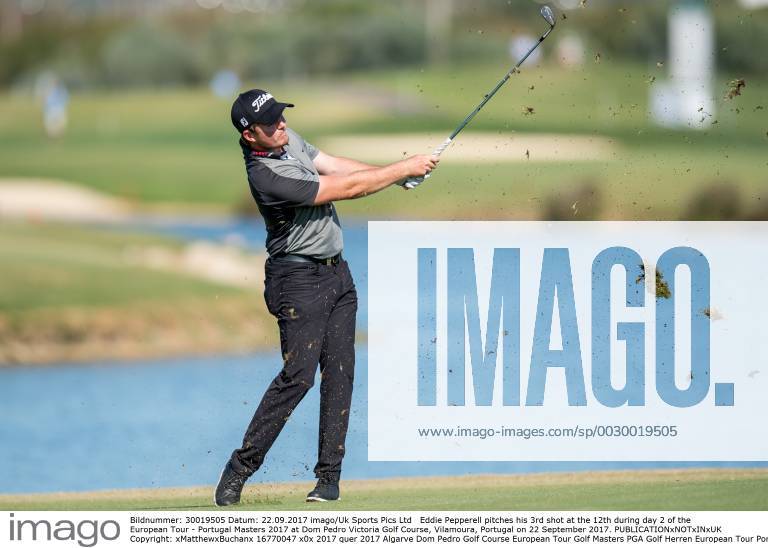 Eddie Pepperell pitches his 3rd shot at the 12th during day 2 of the European Tour - Portugal Masters 2017 at Dom Pedro Victoria Golf Course, Vilamoura, Portugal on 22 September 2017.