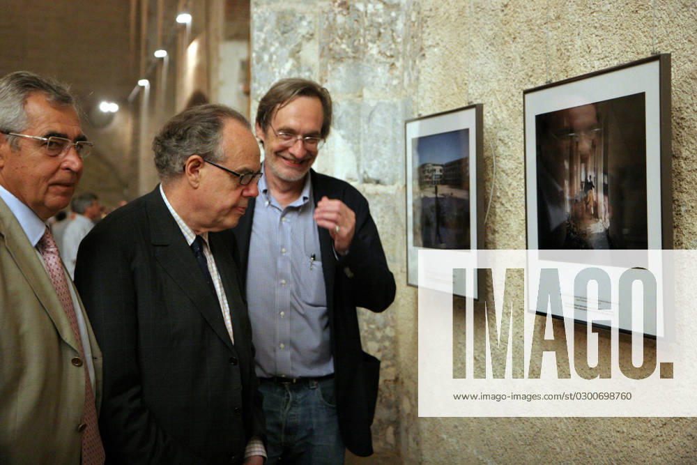 Culture Minister Mitterrand Visits Visa pour l Image - Perpignan French Culture Minister Frederic Mitterrand alongside Visa pour l Image director Jean-Francois Leroy and Perpignan mayor Jean-Marc Pujol tours the International Photojournalism Festival Visa pour l Image at the Congress Center in Perpignan, southwestern France on September 2, 2011. Photo by Michel Clementz ABACAPRESS.COM Perpignan PYRENEES-ORIENTALES LANGUEDOC- France