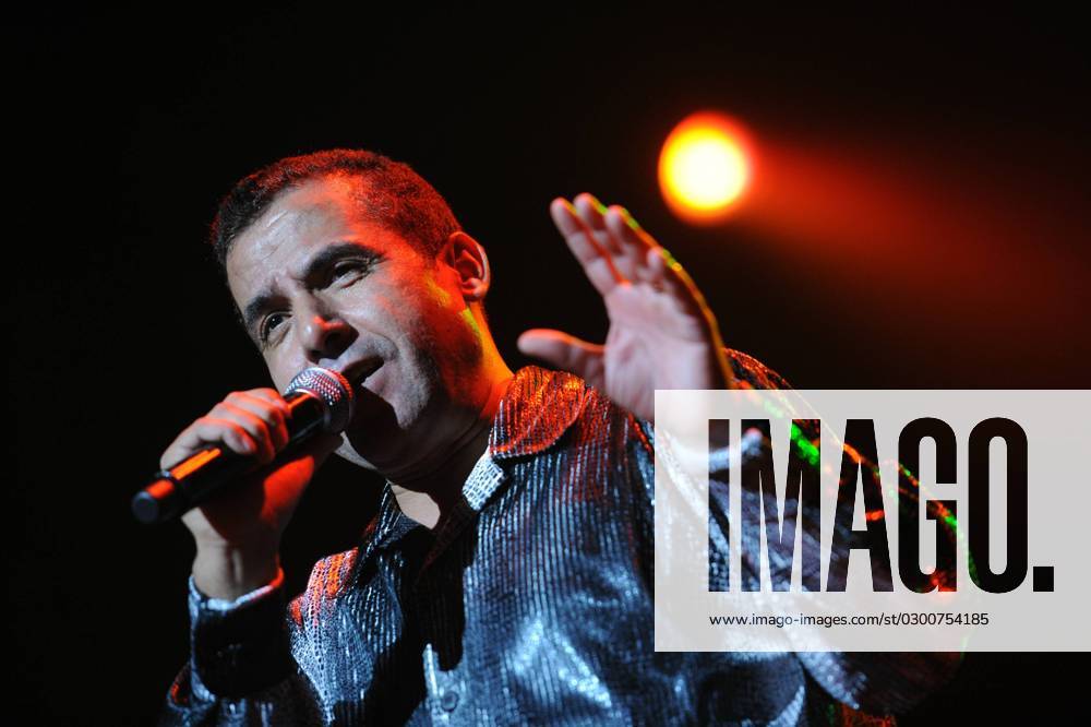 Cheb Mami fait son retrou sur la scene du Zenith Concert de Cheb Mami au Zenith de Paris, le chanteur faisait son retour pour la premiere fois, apres une longue absence suite a ses demeles judiciaire en presence sur scene de cheb Bilal, de la chanteuse Cheba Zahouania et DJ Kim. Photo by Mousse ABACAPRESS.COM Paris France