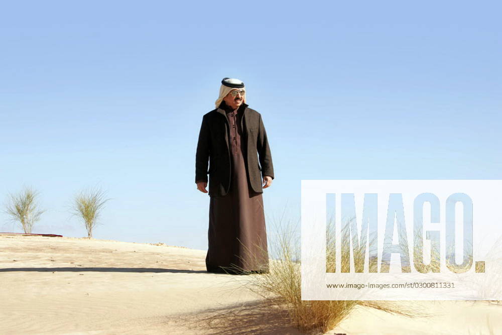 King Sheikh Hamad Bin Issa Al Khalifa during a falcon hunting - Morocco Bahrain s King Sheikh Hamad Bin Issa Al Khalifa during a falcon hunting trip in Morocco, where he spent the end of the year holiday, on December 28, 2007. Photo by Balkis Press ABACAPRESS.COM Morocco
