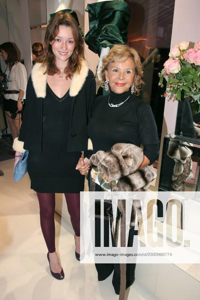 Blumarine Store Opening Avenue Montaigne - Paris Audrey Marnay and Italian Fashion Designer Anna Molinari attend the opening party of new boutique Blumarine by the Italian Fashion Designer Anna Molinari, Avenue Montaigne in Paris, France on october 3, 2007. Photo by Benoit Pinguet ABACAPRESS.COM. Paris France