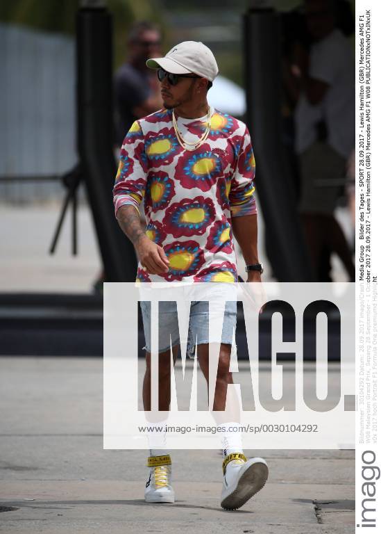 - SPORT 28.09.2017 - Lewis Hamilton (GBR) Mercedes AMG F1 W08 Malaysian Grand Prix, Sepang 28 September - 1 October 2017 28.09.2017 - Lewis Hamilton (GBR) Mercedes AMG F1 W08