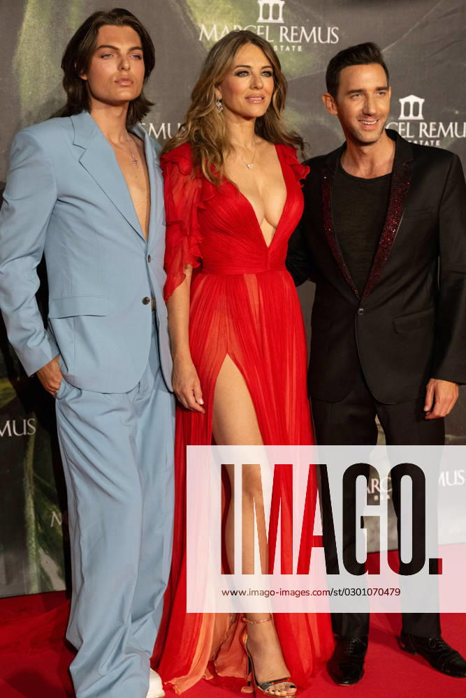 20230803 Remus Lifestyle Night 2023 PALMA, SPAIN AUGUST 3 2023 Elizabeth Hurley, Damian Hurley, Marcel Remus at Remus Lifestyle Night 2023 on August 3, 2023 in Palma, Palma Baleares Spain