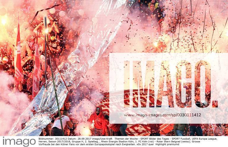 - SPORT Fussball, UEFA Europa League, Herren, Saison 2017 2018, Gruppe H, 2. Spieltag, , Rhein Energie Stadion Köln, 1. FC Köln (rot) - Roter Stern Belgrad (weiss); Grosse Vorfreude bei den Kölner Fans vor dem ersten Europapokalspiel nach Ewigkeiten.