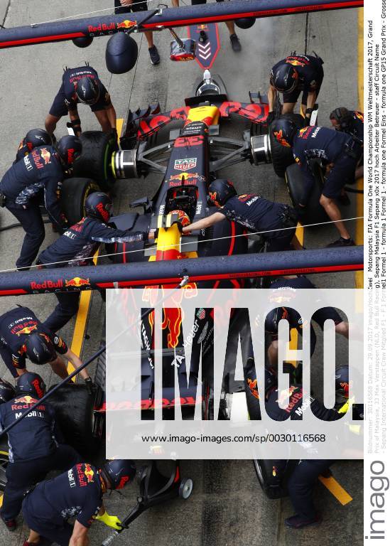 Motorsports: FIA Formula One World Championship WM Weltmeisterschaft 2017, Grand Prix of Malaysia, 33 Max Verstappen (NLD, Red Bull Racing), Sepang Malaysia