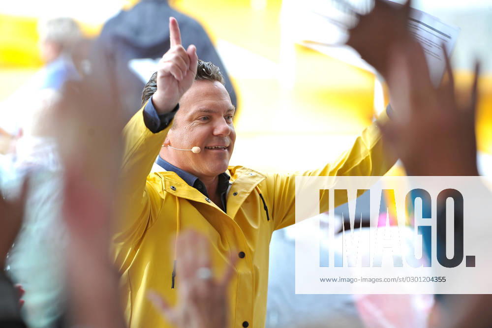 ARD Immer wieder Sonntags host Stefan Mross during the ARD entertainment show Immer wieder Sonntags on 06 08 2023 at Europapark Rust 20230806MWI89247