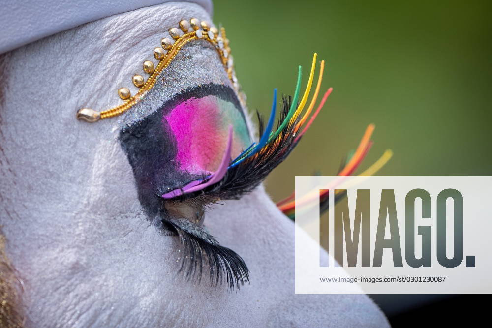 A performer s makeup is finished with rainbow eyelashes for the Pride Parade at English Bay in Vancouver, B.C., Sunday, Aug. 6, 2023. VANCOUVER CANADA - ZUMAc35_ 20230806_zaf_c35_010