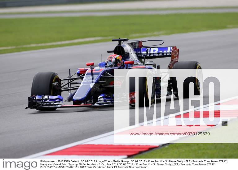 Free Practice 3, Pierre Gasly (FRA) Scuderia Toro Rosso STR12 Malaysian Grand Prix, Sepang 28 September - 1 October 2017 30.09.2017 - Free Practice 3, Pierre Gasly (FRA) Scuderia Toro Rosso STR12