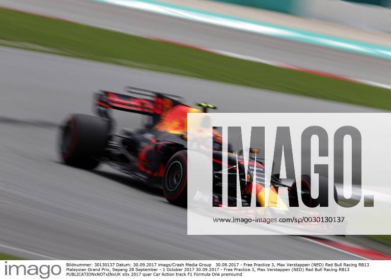 Free Practice 3, Max Verstappen (NED) Red Bull Racing RB13 Malaysian Grand Prix, Sepang 28 September - 1 October 2017 30.09.2017 - Free Practice 3, Max Verstappen (NED) Red Bull Racing RB13