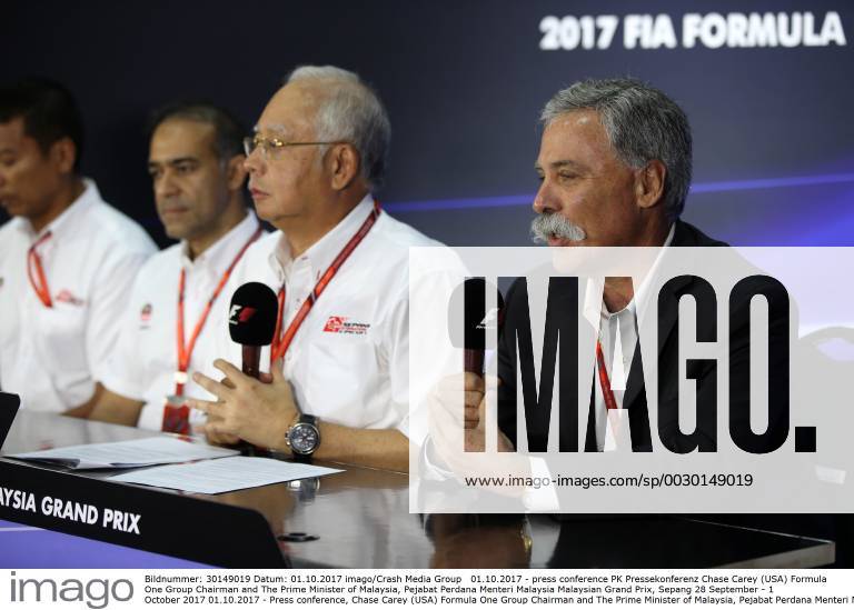 press conference PK Pressekonferenz Chase Carey (USA) Formula One Group Chairman and The Prime Minister of Malaysia, Pejabat Perdana Menteri Malaysia Malaysian Grand Prix, Sepang 28 September - 1 October 2017 01.10.2017 - Press conference, Chase Carey (USA) Formula One Group Chairman and The Prime Minister of Malaysia, Pejabat Perdana Menteri Malaysia