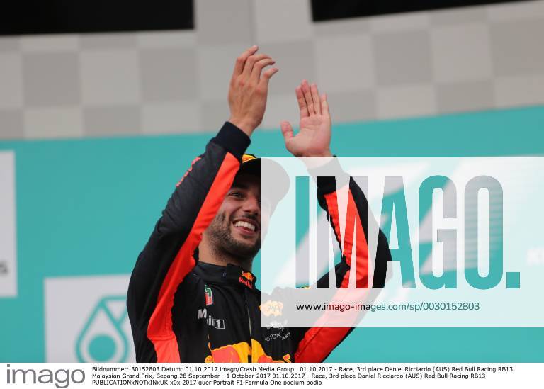 Race, 3rd place Daniel Ricciardo (AUS) Red Bull Racing RB13 Malaysian Grand Prix, Sepang 28 September - 1 October 2017 01.10.2017 - Race, 3rd place Daniel Ricciardo (AUS) Red Bull Racing RB13