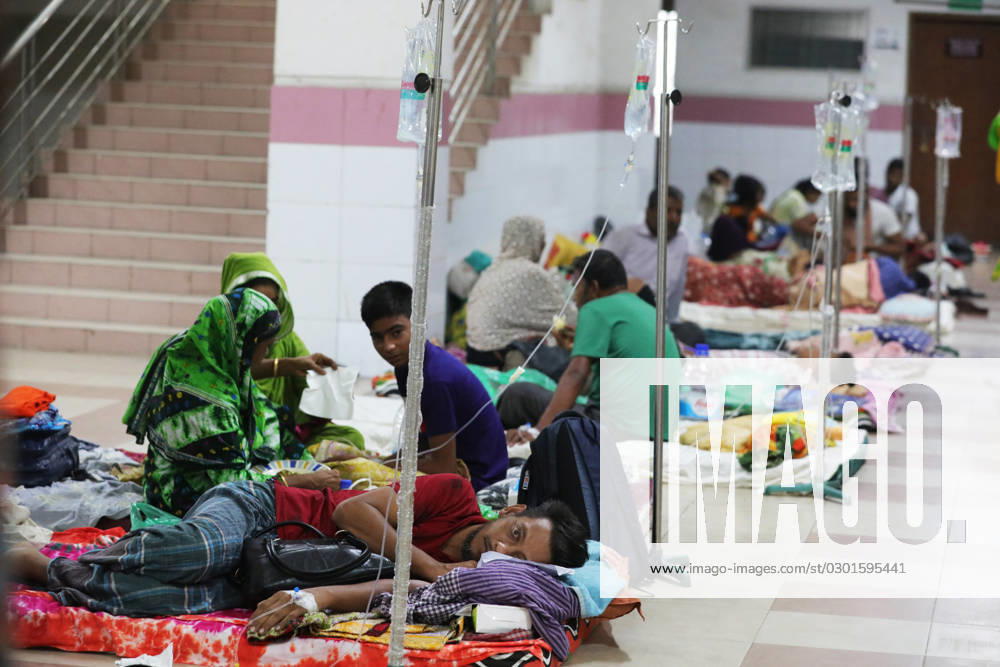 Bangladesh Confronts Surge In Dengue Cases - Dhaka People suffering from dengue fever as they admitted for treatment at a government hospital in Dhaka, Bangladesh, on August 12, 2023. The dengue outbreak in Bangladesh has taken a worrisome turn as the number of cases and fatalities continue to rise, signaling an alarming trend this year. Photo by Habibur Rahman ABACAPRESS.COM Dhaka 1100 Bangladesh