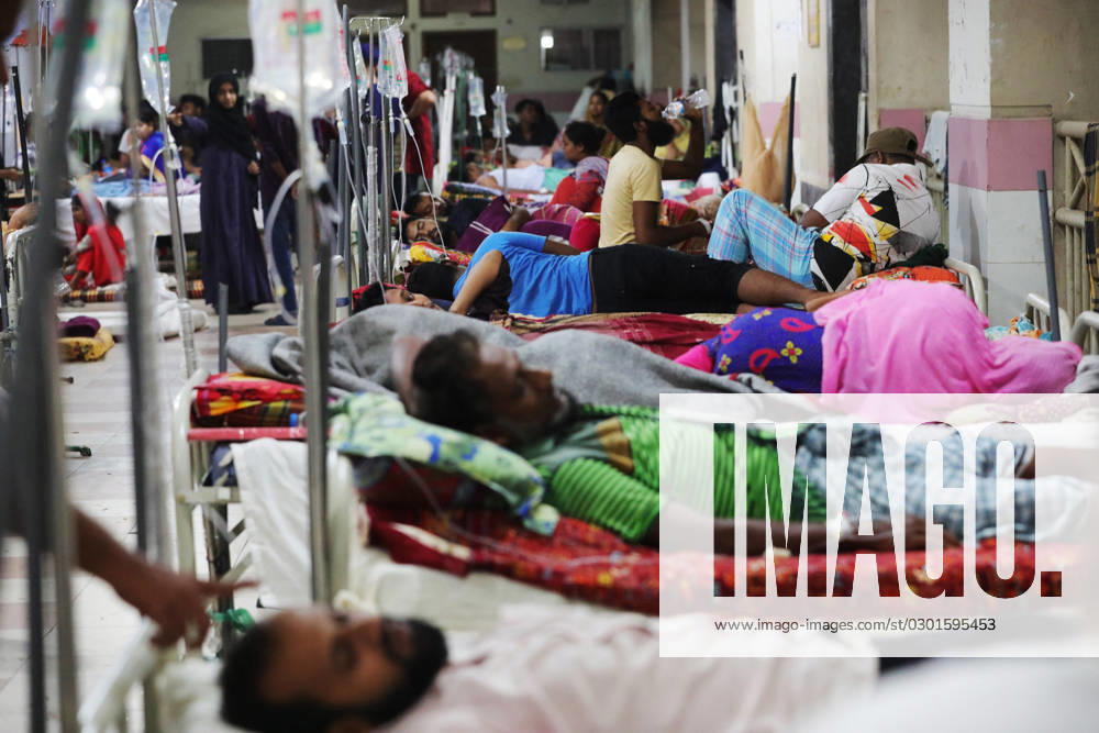 Bangladesh Confronts Surge In Dengue Cases - Dhaka People suffering from dengue fever as they admitted for treatment at a government hospital in Dhaka, Bangladesh, on August 12, 2023. The dengue outbreak in Bangladesh has taken a worrisome turn as the number of cases and fatalities continue to rise, signaling an alarming trend this year. Photo by Habibur Rahman ABACAPRESS.COM Dhaka 1100 Bangladesh