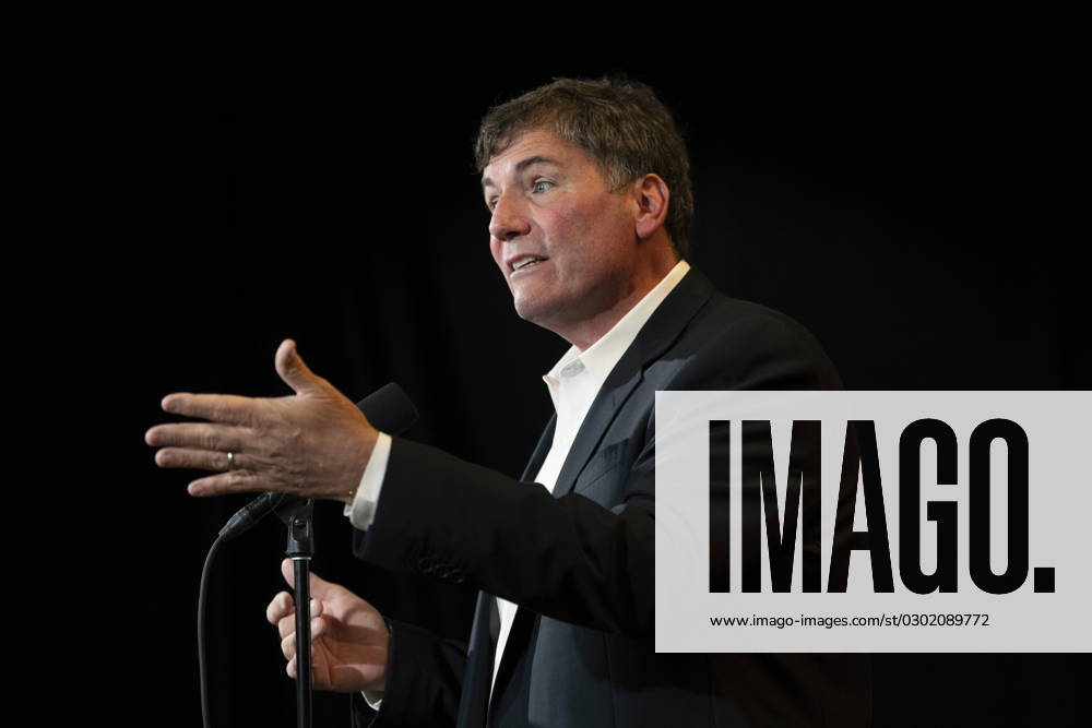 Minister of Public Safety, Democratic Institutions and Intergovernmental Affairs Dominic LeBlanc speaks to reporters during the Liberal Cabinet retreat in Charlottetown, P.E.I. on Tuesday, August 22, 2023. Charlottetown Canada - ZUMAc35_ 20230822_zaf_c35_004