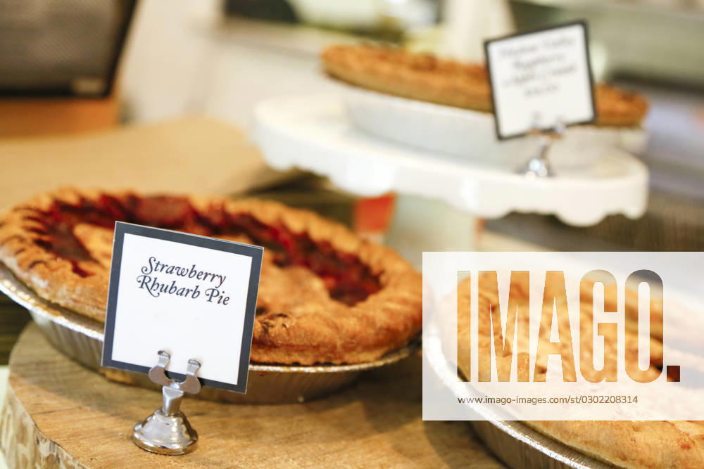 Boiceville, New York, USA. Homemade strawberry rhubarb pie
