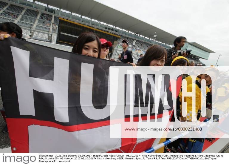 Nico Hulkenberg (GER) Renault F1 Team RS17 fans Japanese Grand Prix, Suzuka 05 - 08 October 2017 05.10.2017- Nico Hulkenberg (GER) Renault Sport F1 Team RS17 fans