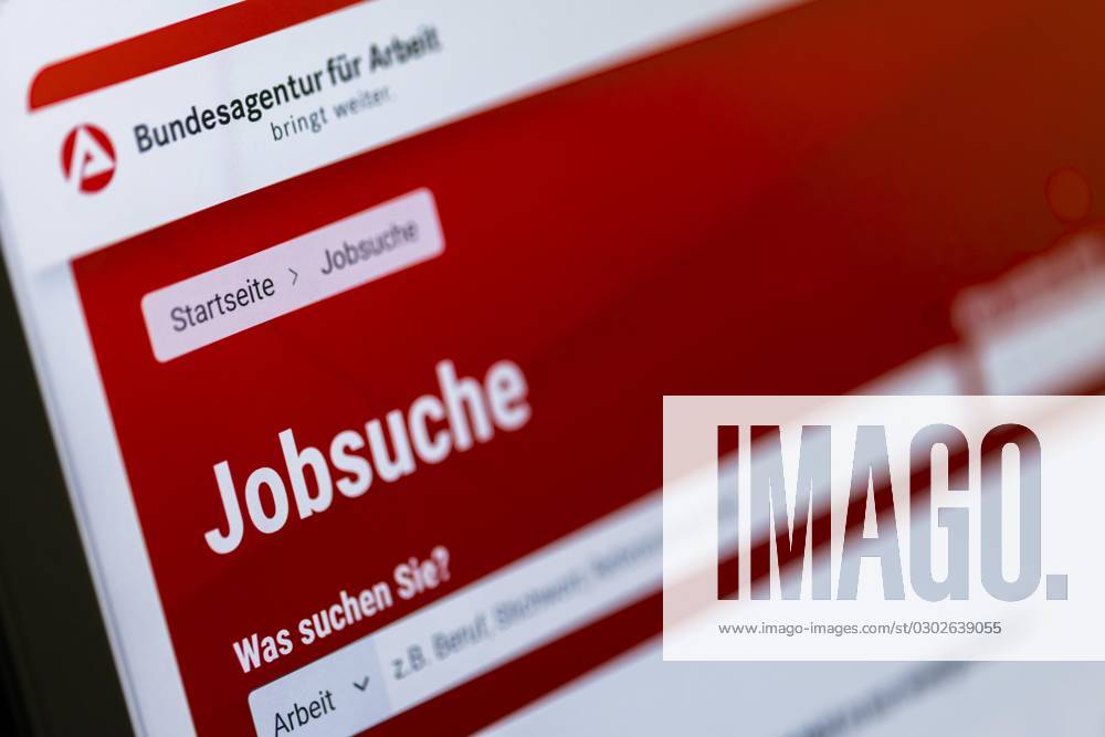 Website the Federal agency for Work at a Notebook Monitor with the Function to Vacancies at Internet to search Cologne, North Rhine Westphalia, Germany, Europe