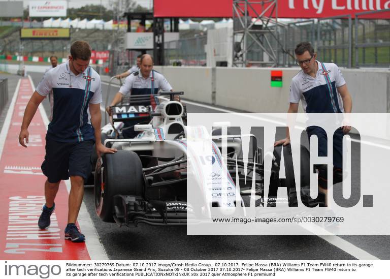 Felipe Massa (BRA) Williams F1 Team FW40 return to its garage after tech verifications Japanese Grand Prix, Suzuka 05 - 08 October 2017 07.10.2017- Felipe Massa (BRA) Williams F1 Team FW40 return to its garage after tech verifications