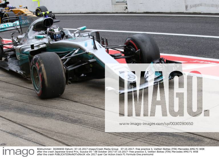 free practice 3, Valtteri Bottas (FIN) Mercedes AMG F1 W08 after the crash Japanese Grand Prix, Suzuka 05 - 08 October 2017 07.10.2017- free practice 3, Valtteri Bottas (FIN) Mercedes AMG F1 W08 after the crash