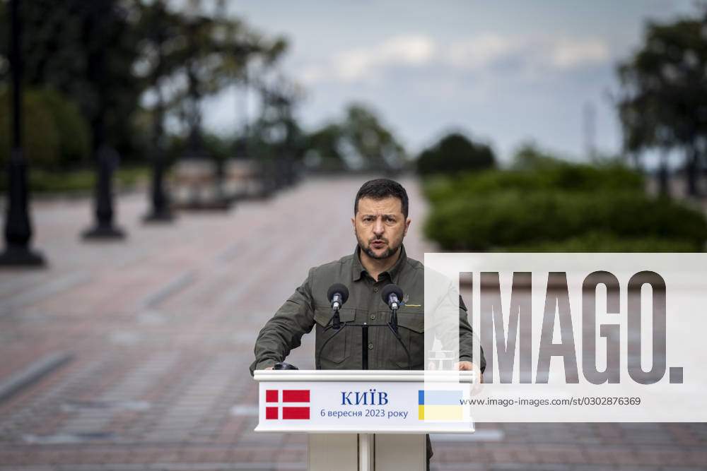 Ukrainian President Volodymyr Zelenskyj during a press conference with Denmarks Prime Minister Mette Frederiksen, not seen, in front of the presidential palace in Kyiv, Ukraine, Wednesday, September 6, 2023 , Kyiv Ukraine