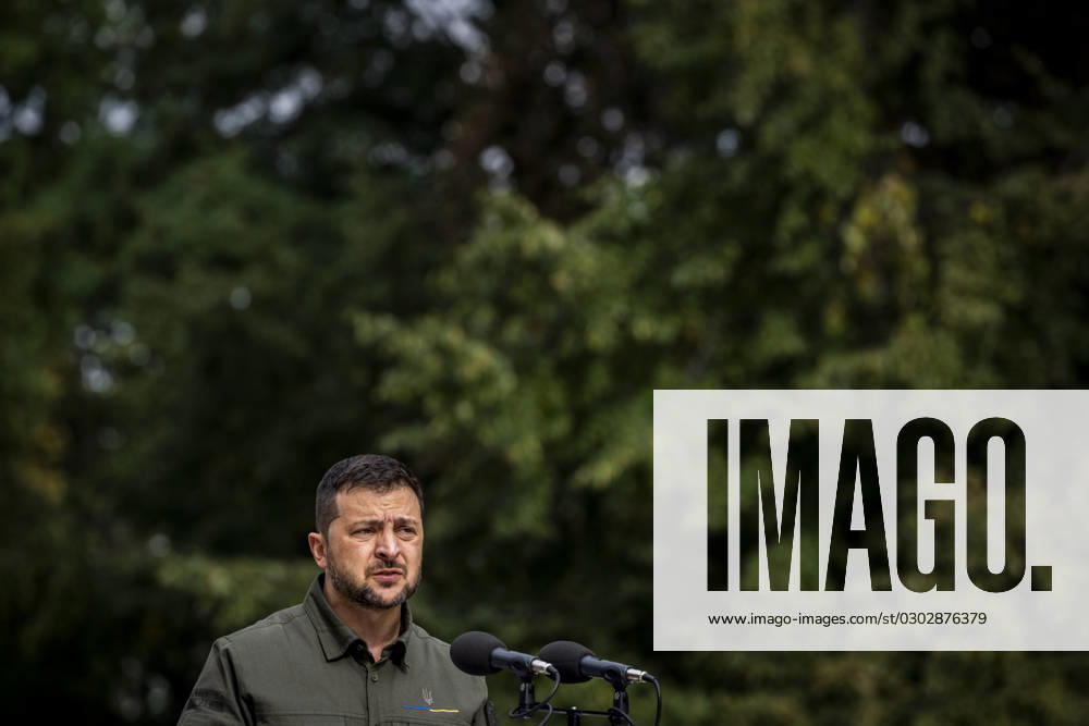 Ukrainian President Volodymyr Zelenskyj during a press conference with Denmarks Prime Minister Mette Frederiksen, not seen, in front of the presidential palace in Kyiv, Ukraine, Wednesday, September 6, 2023 , Kyiv Ukraine