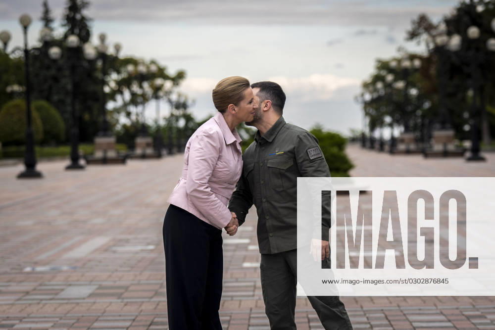 Ukrainian President Volodymyr Zelenskyj and Denmarks Prime Minister Mette Frederiksen during a press conference in front of the presidential palace in Kyiv, Ukraine, Wednesday, September 6, 2023 , Kyiv Ukraine