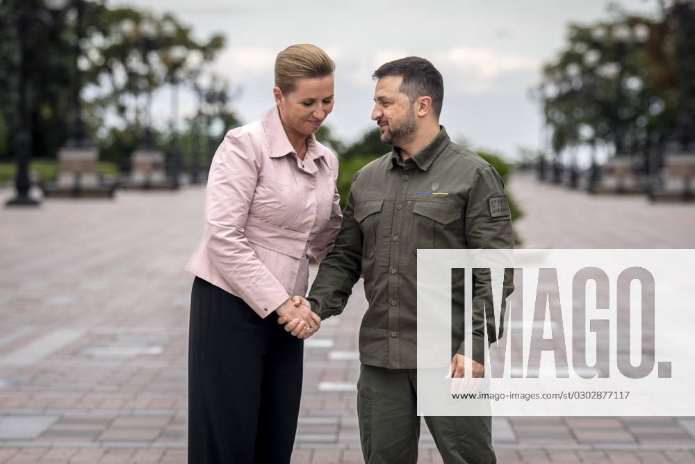 Ukrainian President Volodymyr Zelenskyj and Denmarks Prime Minister Mette Frederiksen during a press conference in front of the presidential palace in Kyiv, Ukraine, Wednesday, September 6, 2023 , Kyiv Ukraine