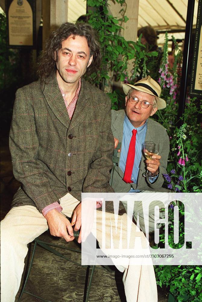 Sir BOB GELDOF Irish Singer and Songwriter Founder and Chairman, BandAid With Right: DAVID HOCKNEY British Artist (Seen at the 1997 Chelsea Flower Show) Bandphoto Agency Photo B21 013205 C-04 19.05.1997 Sir BOB GELDOF Irish Singer and Songwriter Founder and Chairman, BandAid With Right: DAVID HOCKNEY British Artist (Seen at the 1997 Chelsea Flower Show) Bandphoto Agency Photo B21 013205 C-04 19.05.1997, Credit:Photoshot Avalon United Kingdom
