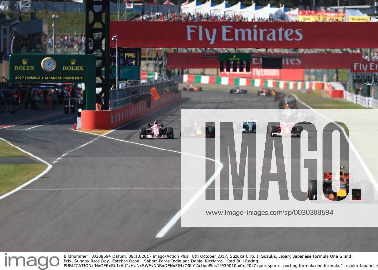 8th October 2017, Suzuka Circuit, Suzuka, Japan; Japanese Formula One Grand Prix, Sunday Race Day; Esteban Ocon - Sahara Force India and Daniel Ricciardo - Red Bull Racing ActionPlus11939010
