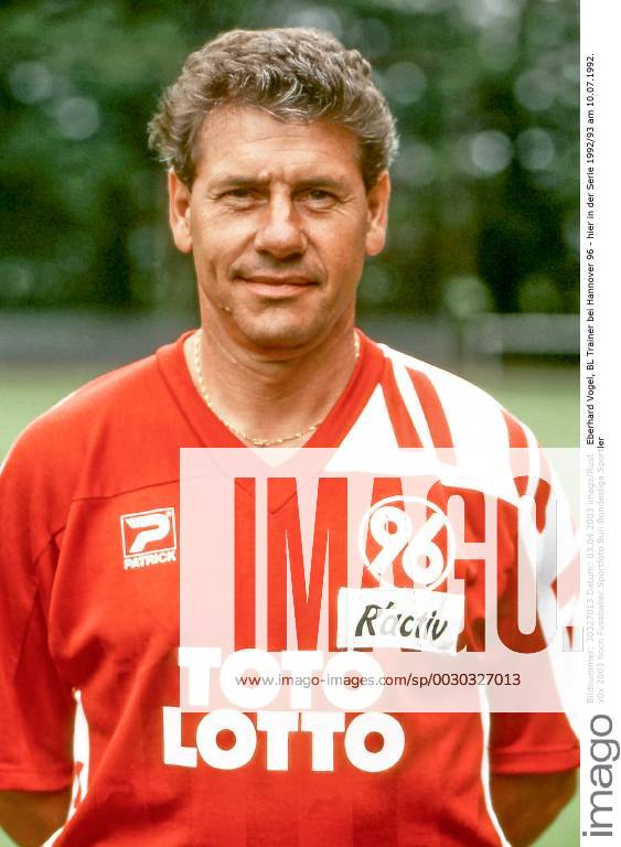 Eberhard Vogel, BL Trainer bei Hannover 96 - hier in der Serie 1992 93 am 10.07.1992.