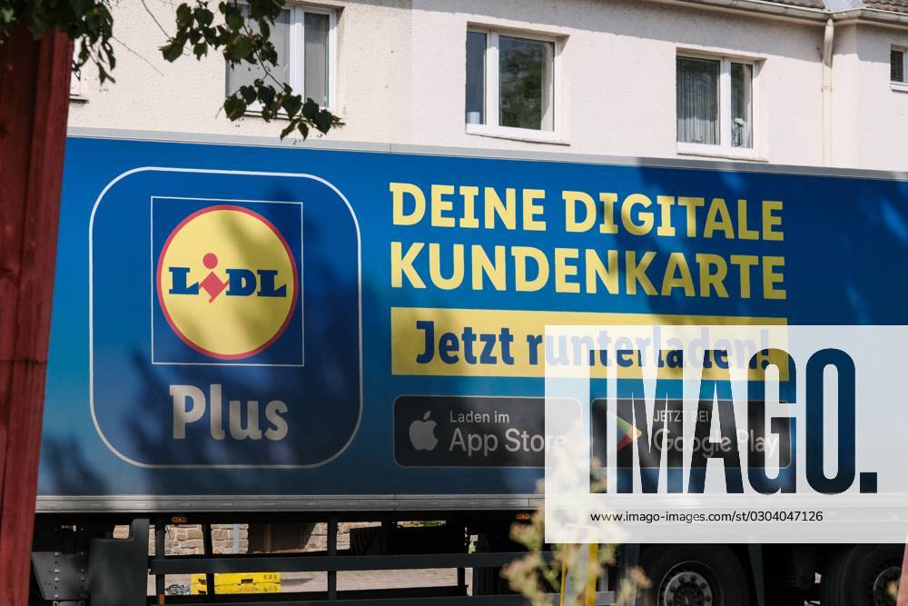 Düsseldorf 14 09 2023 Lidl Plus Food Discount Supermarket Digital Loyalty Card App Düsseldorf North Rhine Westphalia Germany
