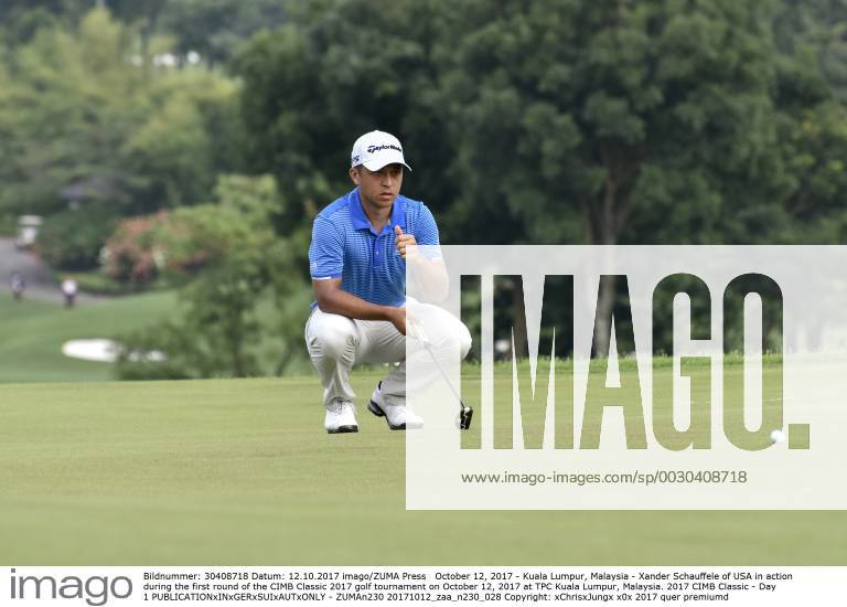 Kuala Lumpur, Malaysia - Xander Schauffele of USA in action during the first round of the CIMB Classic 2017 golf tournament on October 12, 2017 at TPC Kuala Lumpur, Malaysia. 2017 CIMB Classic - Day 1 - ZUMAn230 20171012_zaa_n230_028