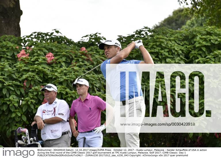 Kuala Lumpur, Malaysia - Xander Schauffele of USA in action during the first round of the CIMB Classic 2017 golf tournament at TPC Kuala Lumpur, Malaysia. Golf 2017: CIMB Classic: Day 1 - ZUMAn230 20171012_zaa_n230_043