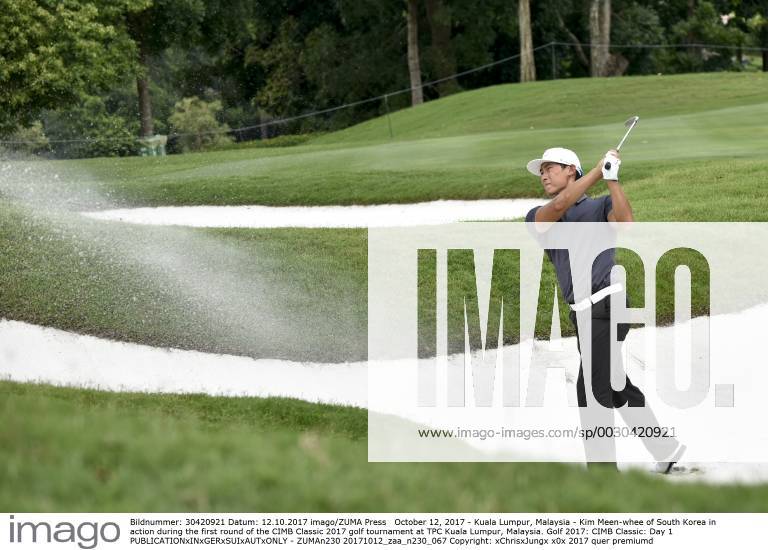 Kuala Lumpur, Malaysia - Kim Meen-whee of South Korea in action during the first round of the CIMB Classic 2017 golf tournament at TPC Kuala Lumpur, Malaysia. Golf 2017: CIMB Classic: Day 1 - ZUMAn230 20171012_zaa_n230_067